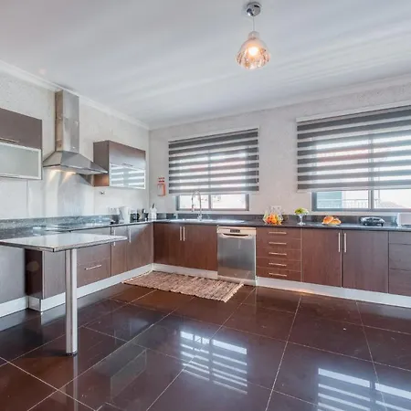 Vacuna By Amazing Madeira Villa *