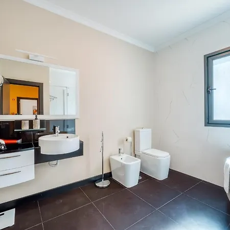 Vacuna By Amazing Madeira Villa