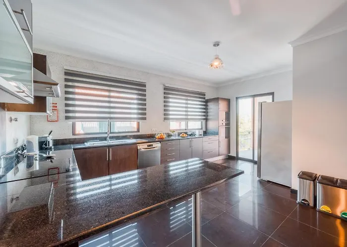 Vacuna By Amazing Madeira וילה פונשל