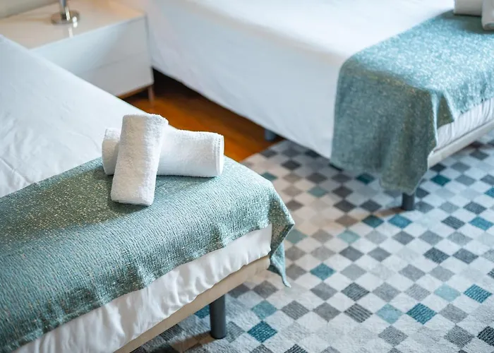 Vacuna By Amazing Madeira