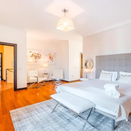 Vacuna By Amazing Madeira *